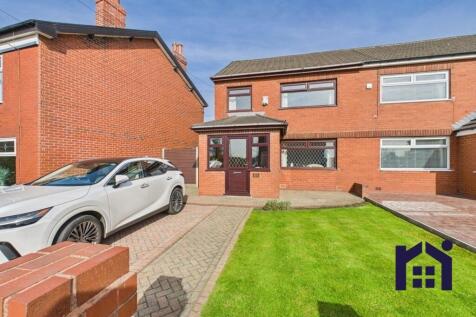 Westhoughton Road, Adlington, PR7 4ET