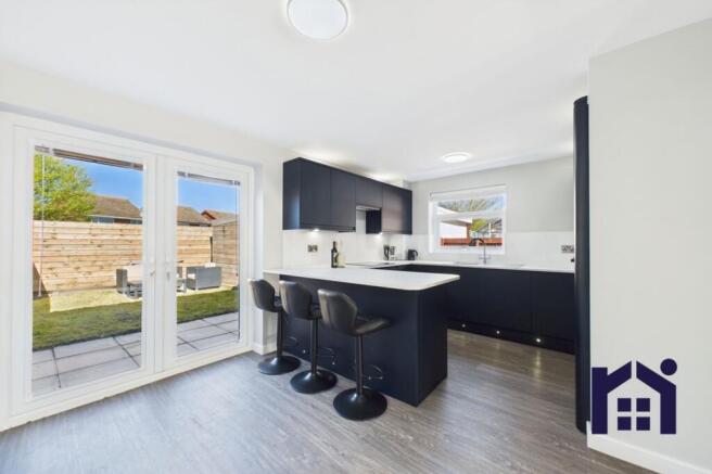 Dining kitchen