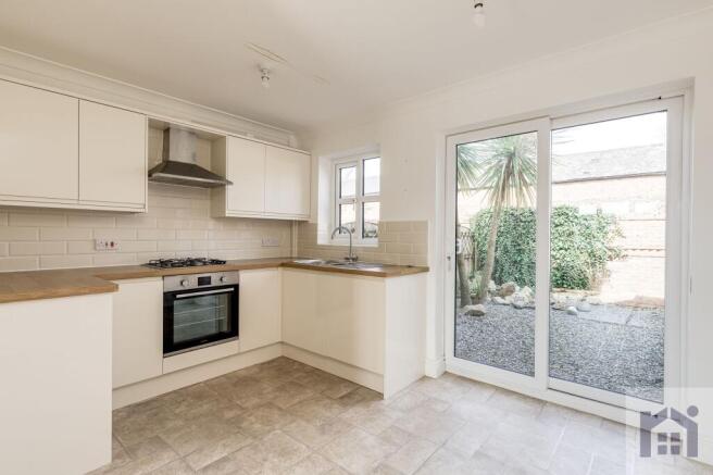 Kitchen dining