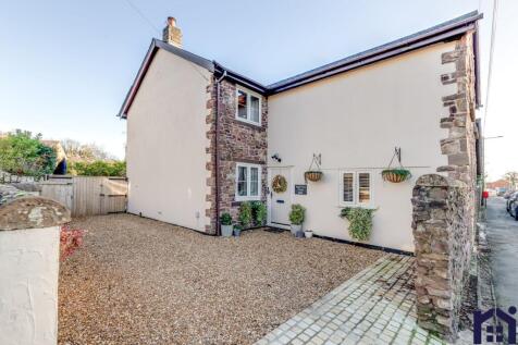 Wigan Road, Euxton, PR7 6HZ