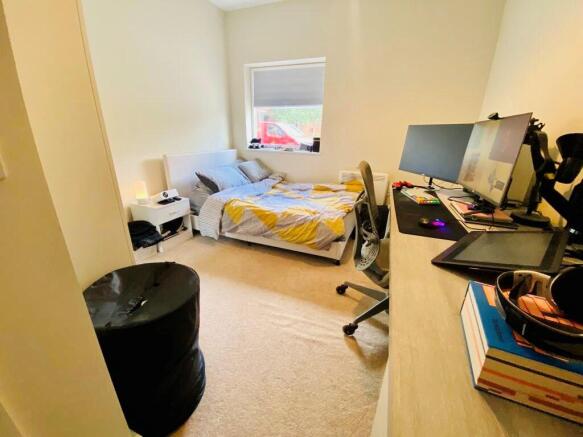 Photo 3