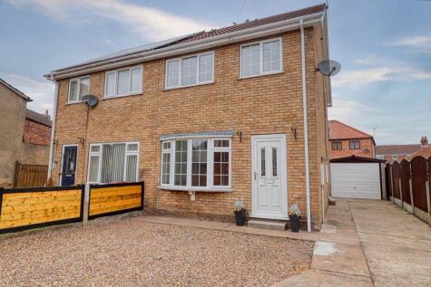 West Terrace Street, Crowle