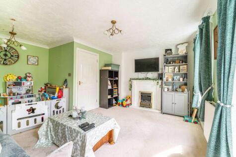 Pollard Road, Locking Castle - 3 BEDS + 2 BATHS