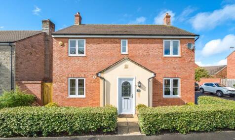 Turnock Gardens, West Wick - SUPERB FAMILY HOME