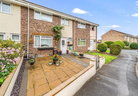 Lester Drive, Worle - SO DECEPTIVE!