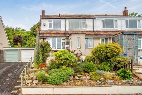 Pleshey Close, Worle - WOODED BACKDROP