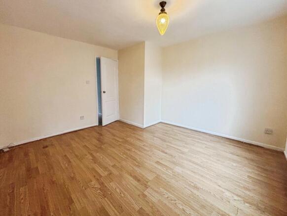 pbox-bedroom-327110.jpg
