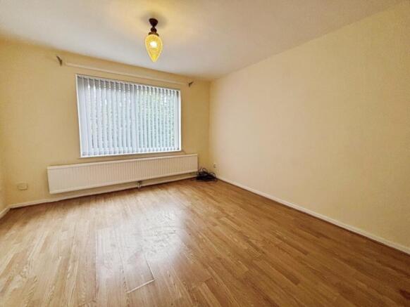 pbox-bedroom-327110.jpg
