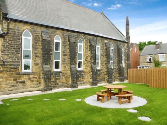 0e13e89d-midhust 20outside 201.jpg