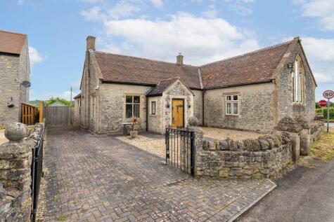 Charming Victorian former School House in Pylle