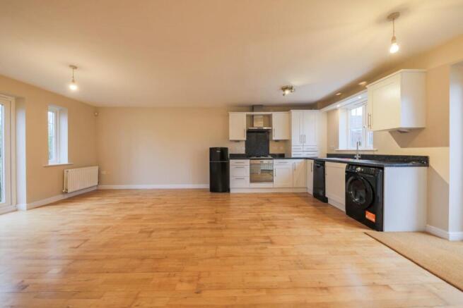 Living & kitchen.jpg