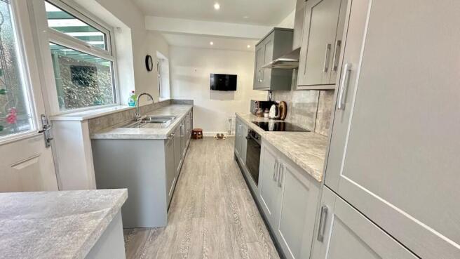 Fitted Kitchen
