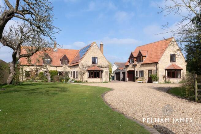 Lucklaw House, Swayfield