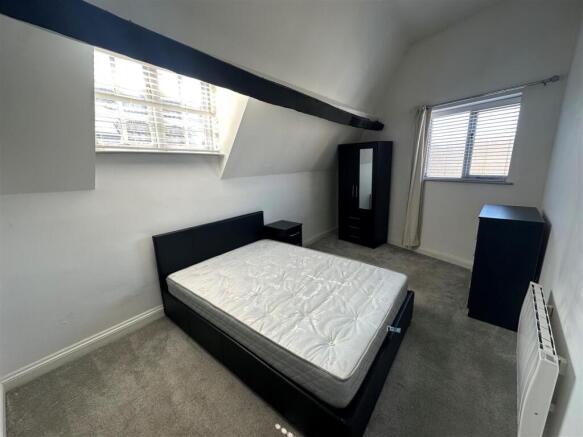 Room 1.jpg