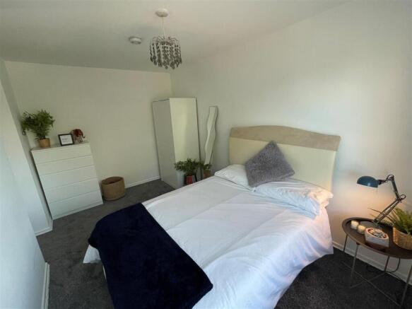bed4.jpg