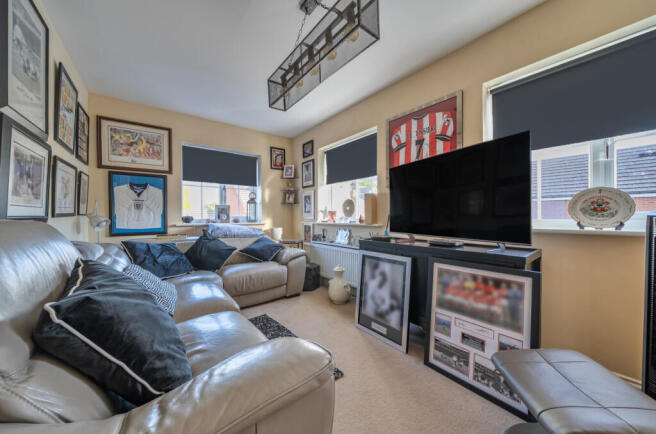 1373808-15-68ff59...