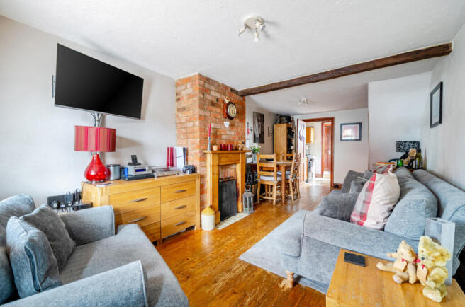 1373650-5-6911ca1...