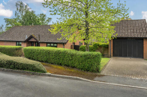 Old Cottage Close, West Wellow, Romsey, Hampshire, SO51