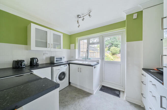 1330646-11-688203...