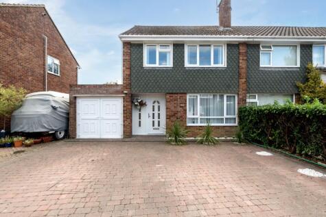 Alder Close, Romsey, Hampshire, SO51