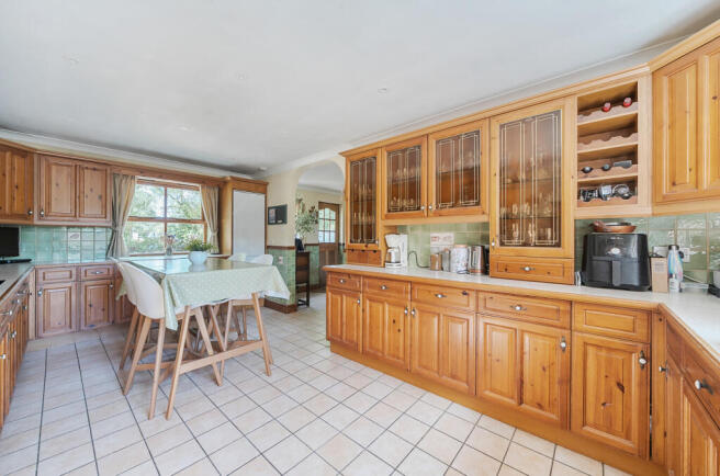 1340384-2-689db03...