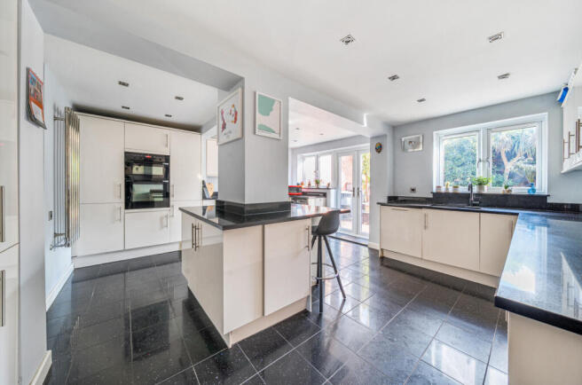 1362866-11-68e3c9...