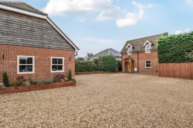 1383929-7-6924709...