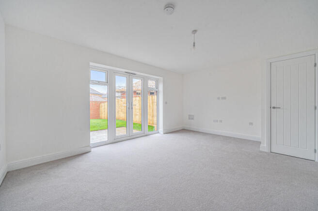 1388537-5-69382b5...