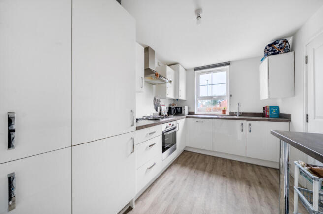 1387987-18-693bfa...