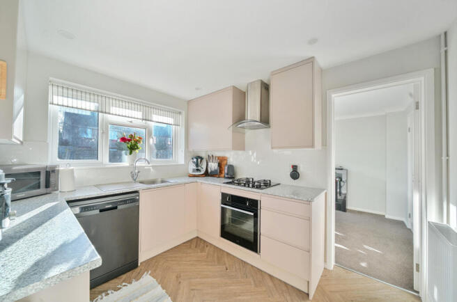 1395864-24-695e50...