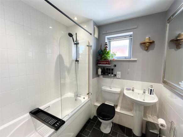 Main Bathroom
