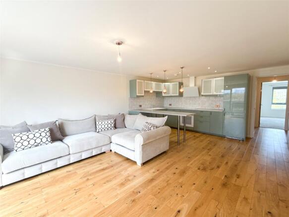 Lounge / Kitchen