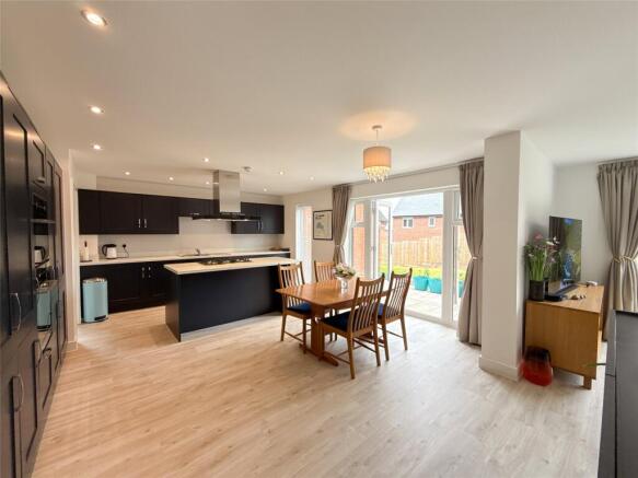 Dining Kitchen