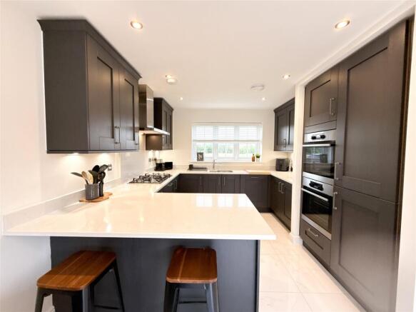 Breakfasting Kitchen