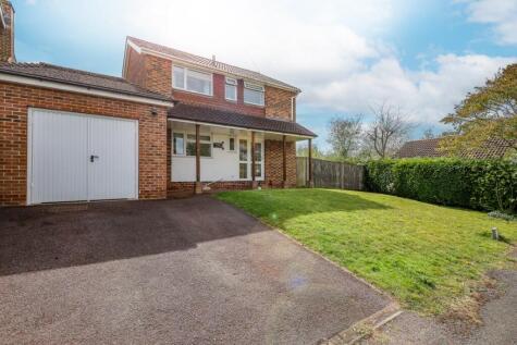 Greenfields, Liss, Hampshire, GU33