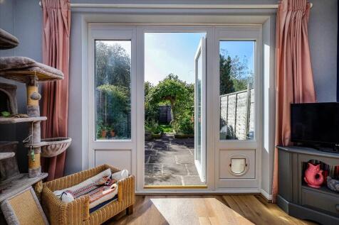 Pine Walk, Liss, Hampshire, GU33