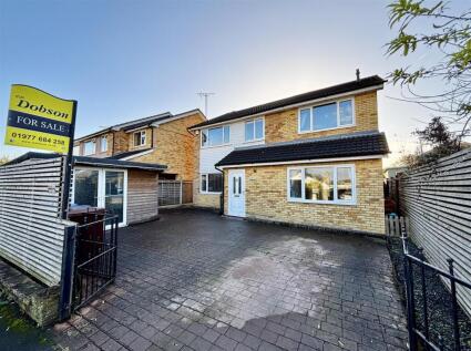 Low Garth Road, Sherburn In Elmet, Leeds