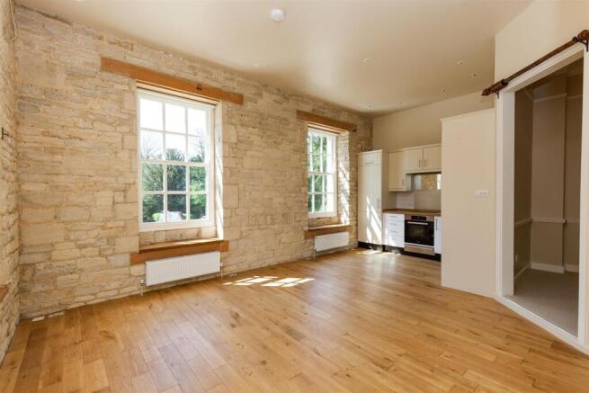 Brew House - living Rm