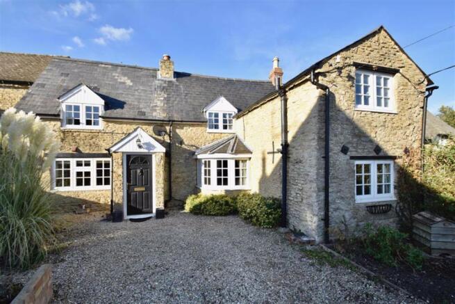 3 Bedroom Cottage To Rent In North Street Middle Barton