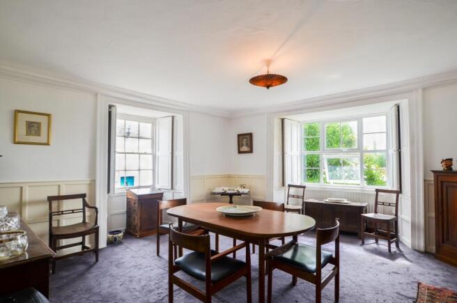 Hill House - TPS 01208 872728 -5