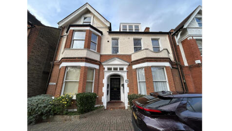 Flat 7, 27 Woodville Gardens, Ealing, London, W5
