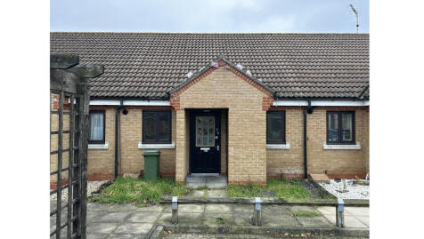 7 Aspen Court, Hornbeam Close, Brentwood, Essex, CM13