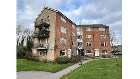 Flat 25 Hunters Hill, Burghfield Common, Reading, Berkshire, RG7