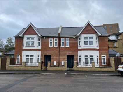 9-11 Queens Road, Hounslow, Greater London, TW3