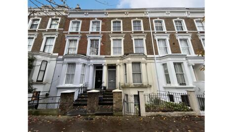 Flat C, 125 Chesterton Road, North Kensington, London, W10