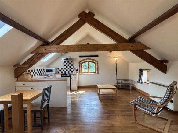 The Coach House - Open Plan Living10.JPG