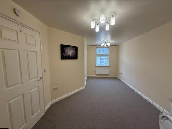 17 Market square living room