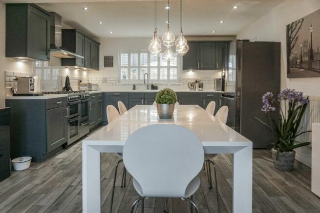 Kitchen/Dining Room