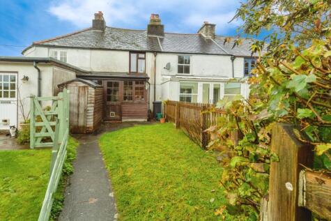 Queens Terrace, Callington, PL17