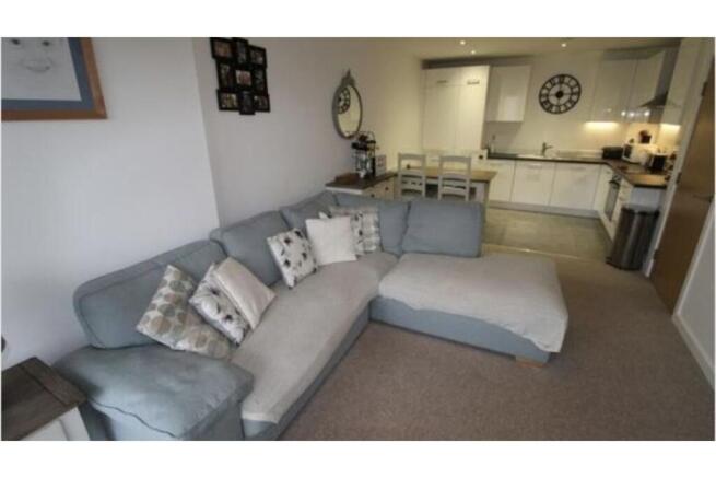 Lounge / Kitchen